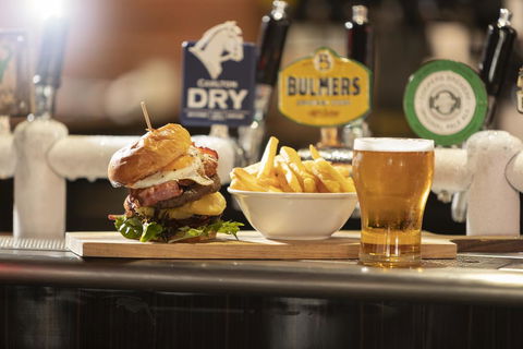 Statesman Hotel - Surfers Paradise Gold Coast 3