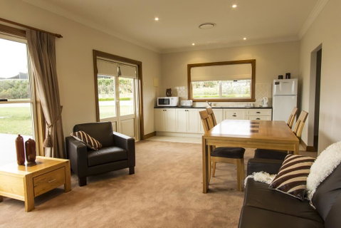 Stay Bathurst - Surfers Paradise Gold Coast 1