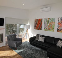 Stillwater Chalet A- Lake Crackenback - Surfers Paradise Gold Coast