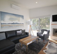 Stillwater Chalet B- Lake Crackenback - Surfers Paradise Gold Coast
