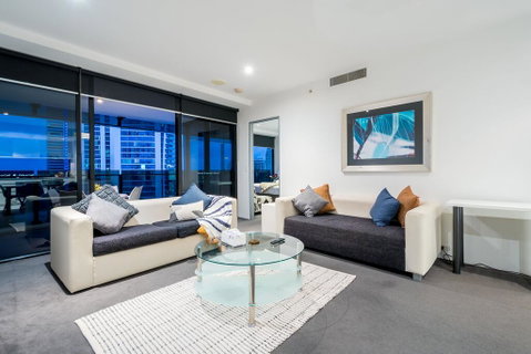 Stunning Views - Hotel Stay On Cavill - Level 24 - Surfers Paradise Gold Coast 3