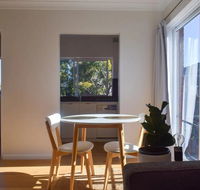Sun-Drenched 1 Bed Studio Apt Newtown Parking - Surfers Paradise Gold Coast