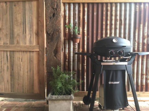 Sunset Cottage - Yarra Valley - Surfers Paradise Gold Coast 1