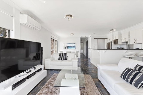 Sunset Towers, 14/25 Donald Street - Surfers Paradise Gold Coast 1