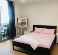 Sunset view 2 bedroom apt next to station - Surfers Paradise Gold Coast