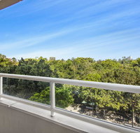 Super Convenient Apartment with Garden Views - Surfers Paradise Gold Coast