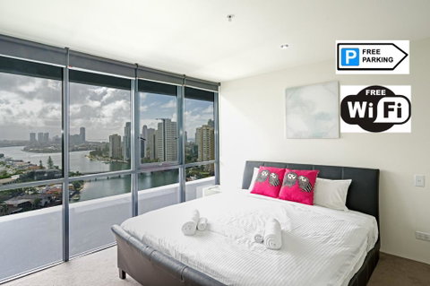 Superb Surfers Paradise Apartment - Top Location! - Surfers Paradise Gold Coast 0