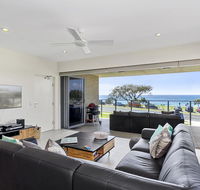 Surf 101 on Cabarita Beach - Surfers Paradise Gold Coast