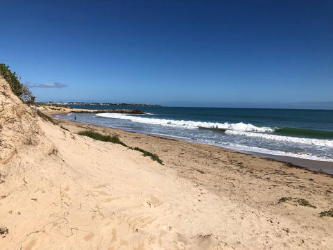 Surf And Sun In Silver Sands - Surfers Paradise Gold Coast 1