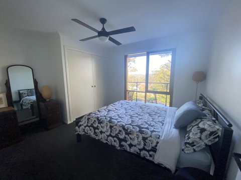 Surf Beach Holiday - Surfers Paradise Gold Coast 1