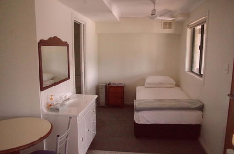 T's Resort & Motel - Surfers Paradise Gold Coast 2
