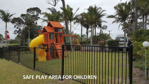 Tabourie Lake Motor Inn - Surfers Paradise Gold Coast 1