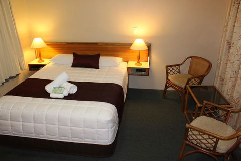 Tabourie Lake Motor Inn - Surfers Paradise Gold Coast 2