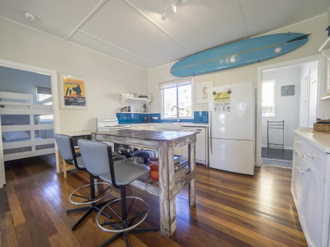 Tallowood Beachfront Cottage - Surfers Paradise Gold Coast 3