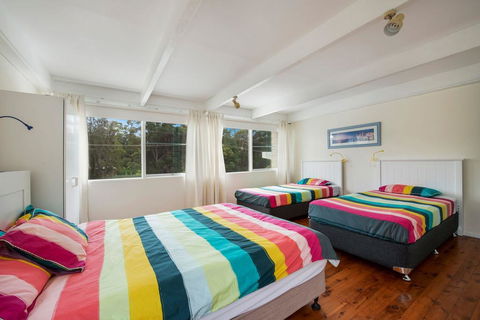 Tallwood Ave 77 Mollymook - Surfers Paradise Gold Coast 1