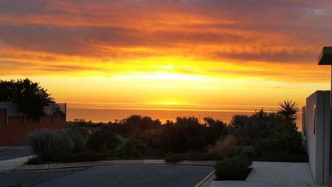 Tennyson View - Surfers Paradise Gold Coast 1