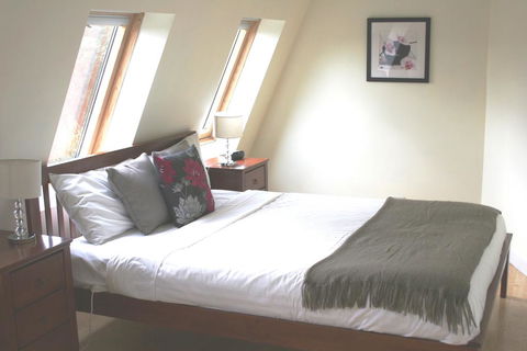 The Barn @ Charlottes Hill - Surfers Paradise Gold Coast 1