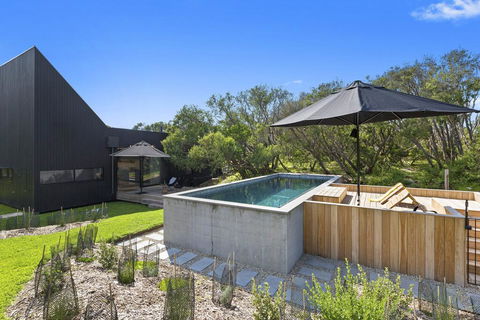 THE BATCH - St Andrews Beach - Surfers Paradise Gold Coast 0