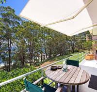 The Bay Escape  Nelson Bay - Surfers Paradise Gold Coast