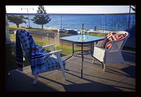 Penguin Beachfront Apartments - Surfers Paradise Gold Coast 8