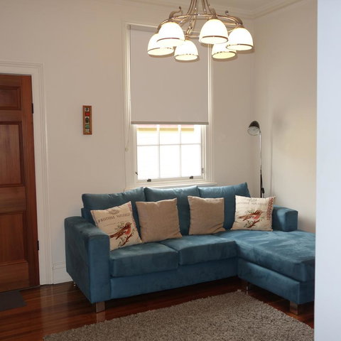 Patersonia Cottage - Surfers Paradise Gold Coast 11