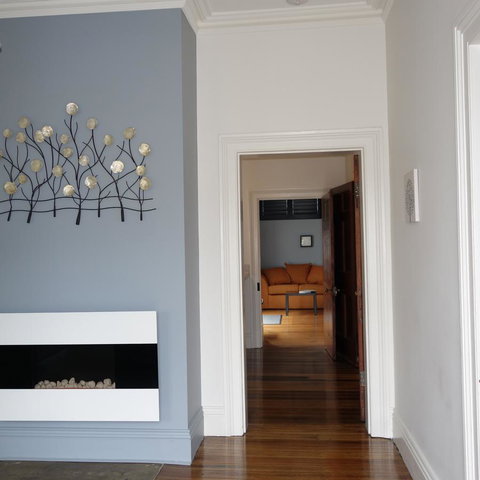 Patersonia Cottage - Surfers Paradise Gold Coast 12