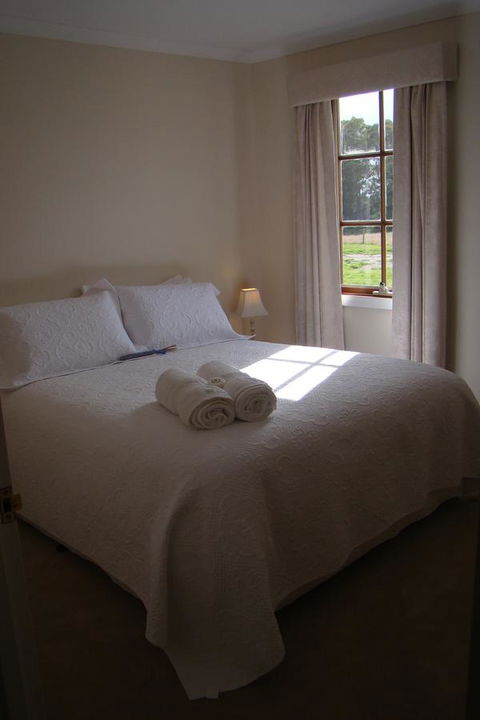 Buttons Cottage For Canyon & Rain Forest Walks With In House Dining - Surfers Paradise Gold Coast 8
