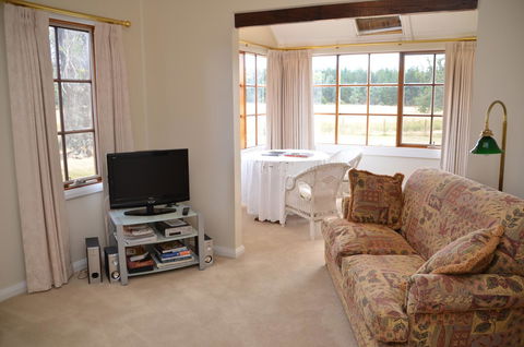 Buttons Cottage For Canyon & Rain Forest Walks With In House Dining - Surfers Paradise Gold Coast 15