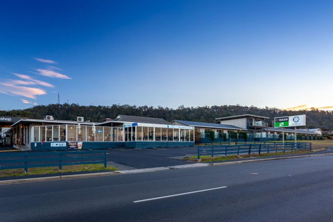 Beachfront Bicheno - Surfers Paradise Gold Coast 42