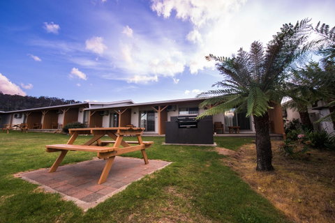 Beachfront Bicheno - Surfers Paradise Gold Coast 43