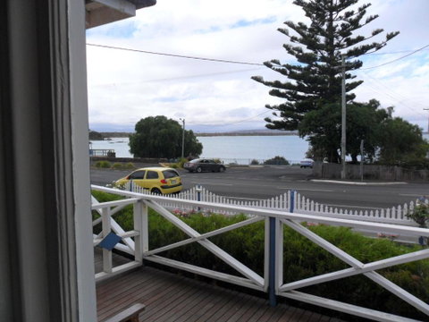 Freycinet Waters - Surfers Paradise Gold Coast 12