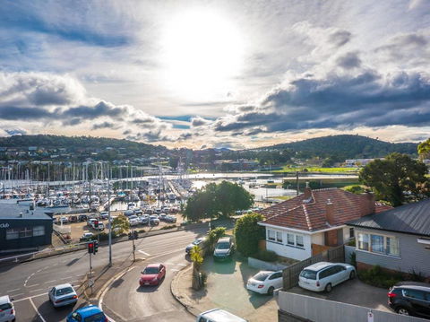 Marina View Apartment - Surfers Paradise Gold Coast 5