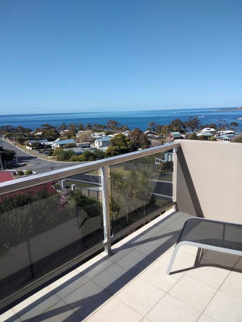 Bicheno Views On Douglas - Surfers Paradise Gold Coast 13