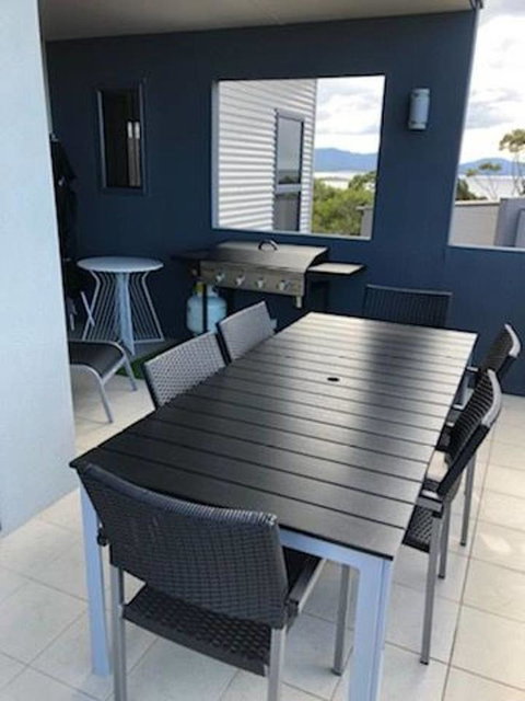 Bicheno Views On Douglas - Surfers Paradise Gold Coast 11