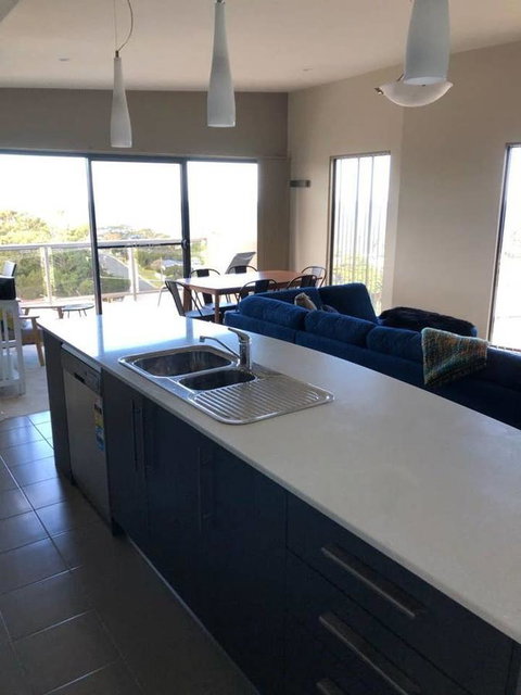 Bicheno Views On Douglas - Surfers Paradise Gold Coast 8
