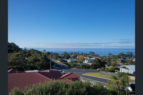 Bicheno Views On Douglas - Surfers Paradise Gold Coast 6