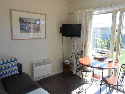 Tidelines Of Bicheno - Surfers Paradise Gold Coast 19