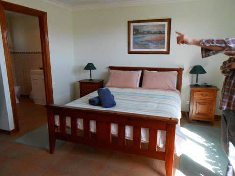 Tidelines Of Bicheno - Surfers Paradise Gold Coast 1