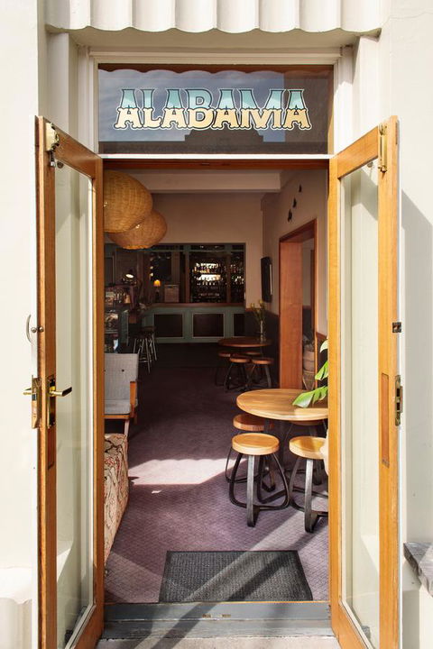 Alabama Hotel Hobart - Surfers Paradise Gold Coast 12