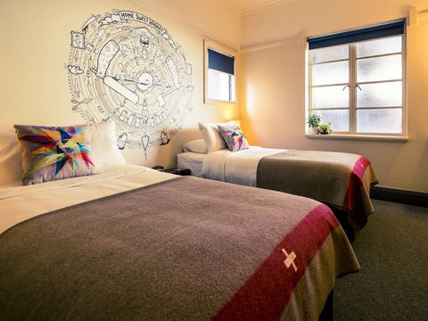 Alabama Hotel Hobart - Surfers Paradise Gold Coast 34