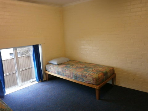 Launceston Backpackers - Surfers Paradise Gold Coast 11