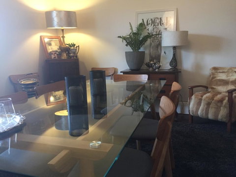 Elizaâ€™s Lovely Home - Surfers Paradise Gold Coast 10