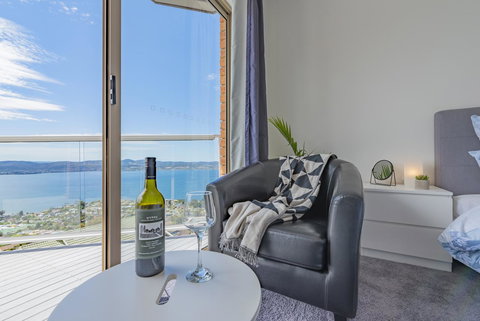 Nature & Relax House, Panoramic Sea View, Free Parking 37 - Surfers Paradise Gold Coast 7