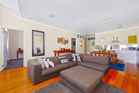 Launceston CBD Abode - Surfers Paradise Gold Coast 3