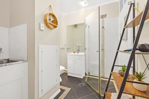 Launceston CBD Abode - Surfers Paradise Gold Coast 5