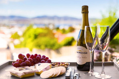 WEST NEST | Classic 3BR Hobart Terrace BEST Location, View, Close To City - Surfers Paradise Gold Coast 28