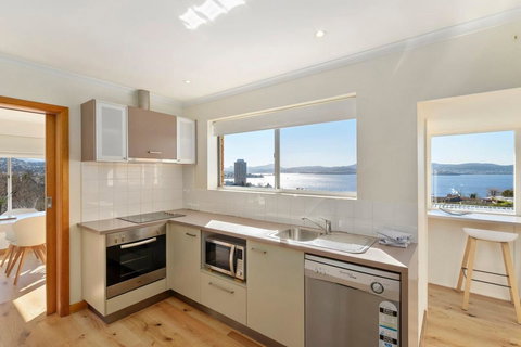 Sandcastle At Sandy Bay - Surfers Paradise Gold Coast 16