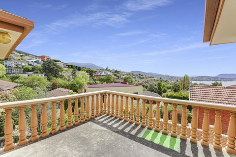 Vintage Cuddle Guest House - Surfers Paradise Gold Coast 18