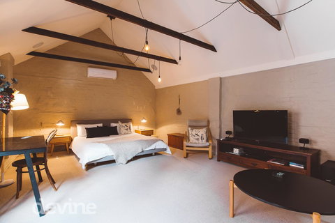 Devine Stays - Hayloft On ELizabeth - Surfers Paradise Gold Coast 1