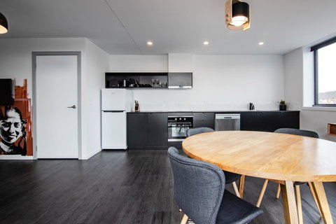 Change Overnight - Surfers Paradise Gold Coast 28